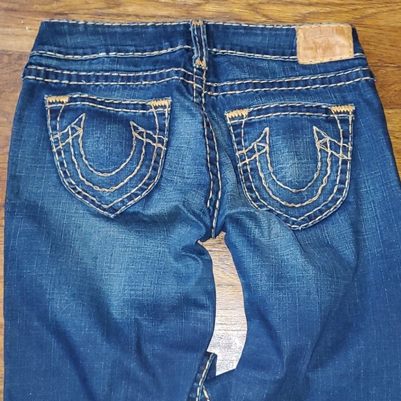 True Religion Wide Leg Jeans - Picture 4 of 9
